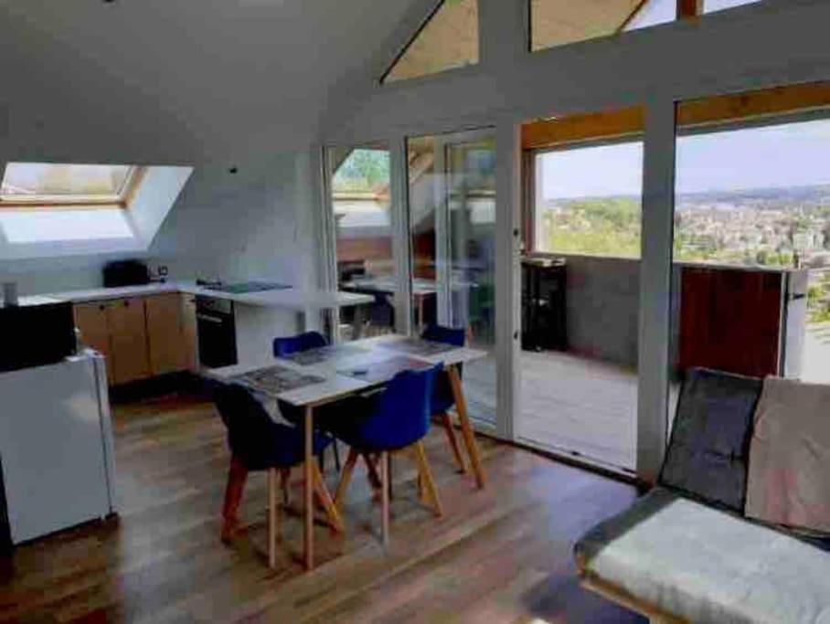 Appart' Terrasse Vue Exceptionnelle 1Er Etage Montbéliard Exteriér fotografie